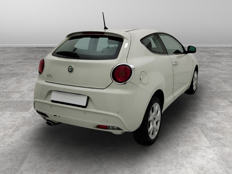 GuidiCar - ALFA ROMEO MiTo 2013 2015 MiTo 1.3 jtdm Distinctive 85cv Usato